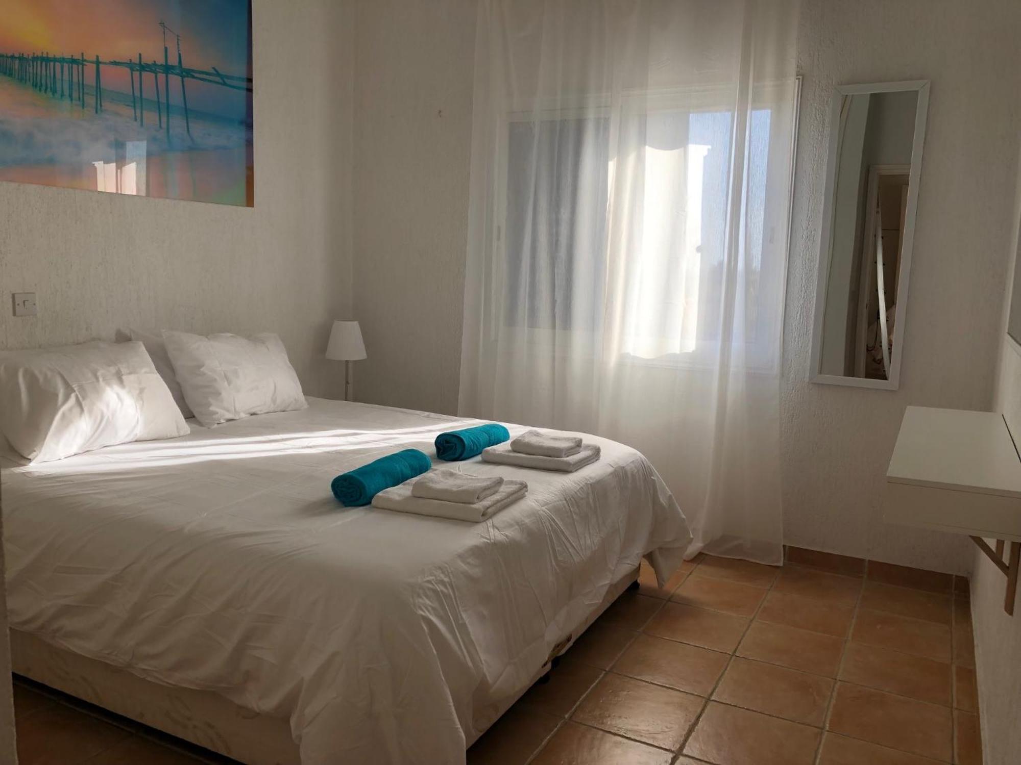 Limnaria Gardens - 1 Bedroom, Sunny With Stunning Pool Views Apartament *