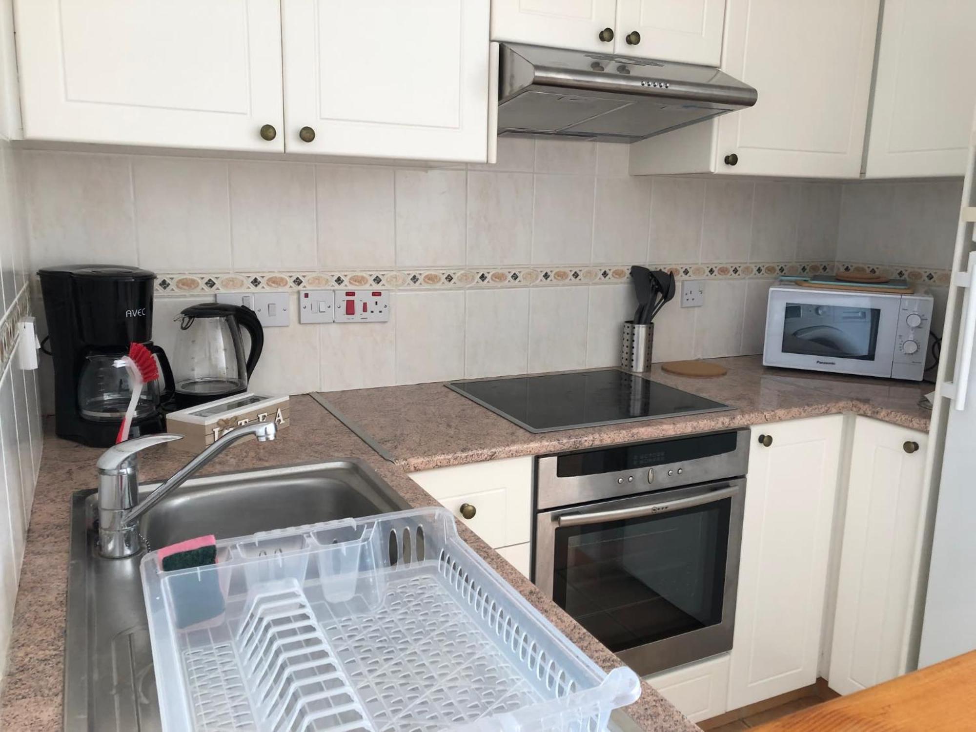 Limnaria Gardens - 1 Bedroom, Sunny With Stunning Pool Views Pafos